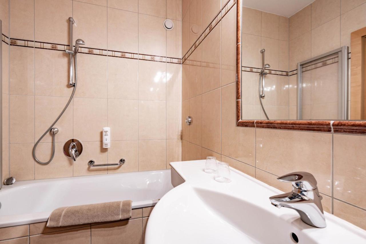 Standard Double Room,1148327827:JPEG